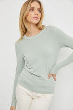 Round Neck L/S Essential Top